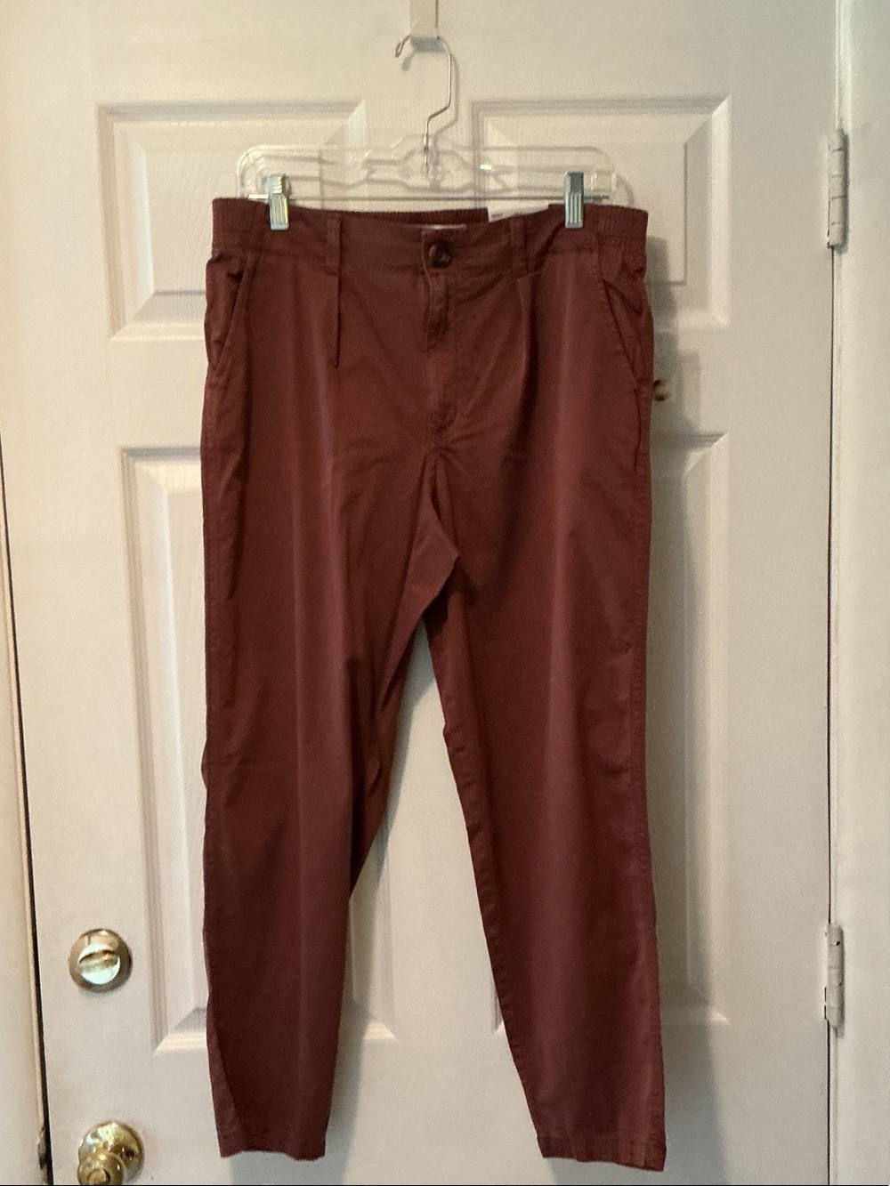 Sonoma Men's Chinos in Rust